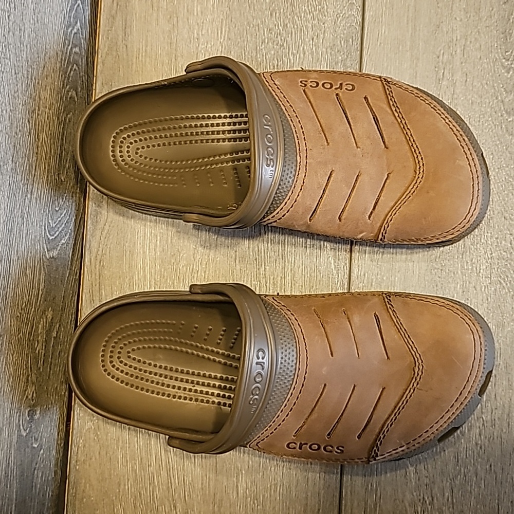 Crocs Bogota Clog Brown size 10 / Medium New